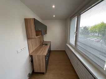 NA PREDAJ: Moderný 2-izbový byt po kompletnej rekonštrukcii - 10
