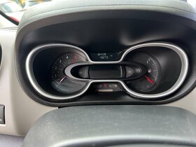 RENAULT TRAFIC - 10
