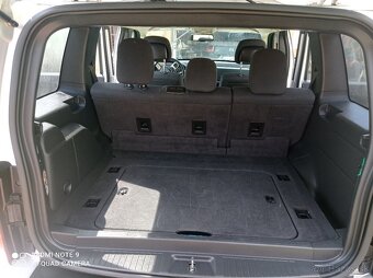 Jeep Cherokee Liberty Limited - 10