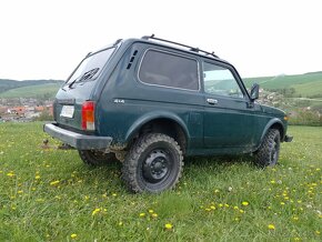 Lada Niva 1.7i - 10