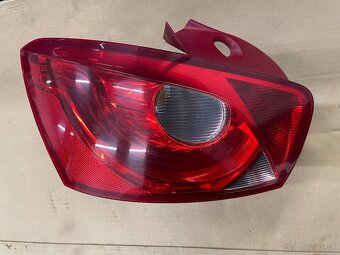 seat ibiza dvere kufor svetlo vystuha ventilator motorček - 10