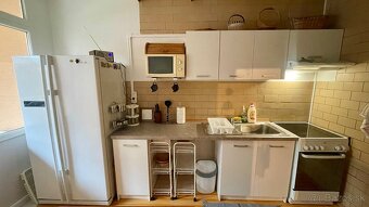 Prenájom 4-izbového bytu na sídlisku Zapotôčky v Prievidzi - 10