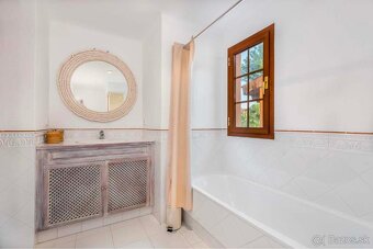 Vila v golfovej komunite Nova Santa Ponsa, Mallorca - 10