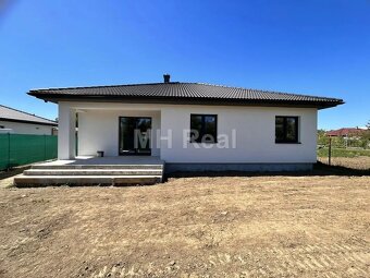 KOKŠOV - BAKŠA novostavba 4 izbový Bungalov výborná lokalita - 10