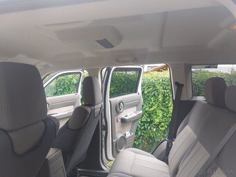Dodge Nitro 2,8 CRD 4x4 manual 6st. 2007 - 10