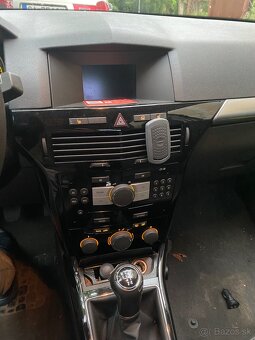 Opel astra H caravan - 10