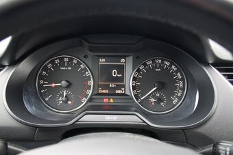 Škoda Octavia Combi 2.0 TDI - 10