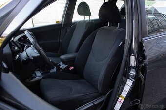 Toyota RAV4 2.2 D-4D 135 Sol - 10