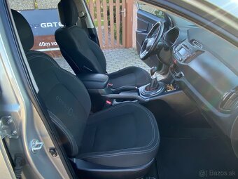 KIA SPORTAGE 2,0 CRDi - 10