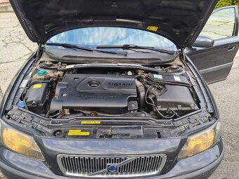 Volvo V70 2.5 TDI - 10