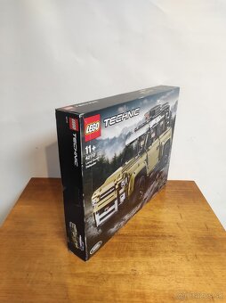 Land Rover Defender/42110/Technic - 10