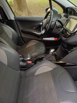 Peugeot 2008 - 10