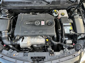 Opel Insignia - 10