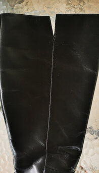 Predám kožené čierne čižmy - 10