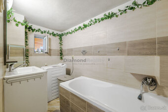 Ponúka na predaj RD Valaliky - 10