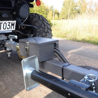 Sklápací príves ATV 1 420 kg s elektrickým hydra. sklápačom - 10