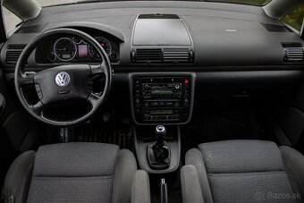 Volkswagen Sharan Van 1.9 TDI Trend 4-Motion - 10