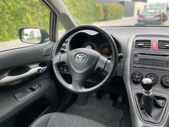Toyota Auris 1.33 VVTi, Nová STK + EK - 10