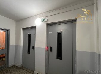 ZNÍŽENÁ CENA - Veľký 2 izbový byt na sídlisku Juh / Nové Zám - 10