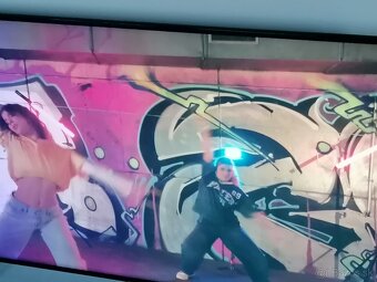 Predám 4k smart TV Samsung UE55NU7093U - 10