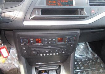 Citroën C5 2,2HDI nafta manuál 125 kw - 10