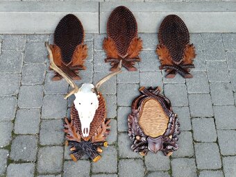 Podložky pod trofeje danielov, Jeleň - 10