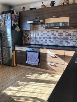 Dom v prírode s veľkým pozemkom 5590m² – vhodný na rekreáci - 10