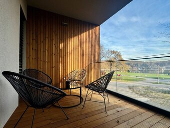 Luxusný 3-izbový apartmán pri Vinnom jazere | Erik Bednár - 10