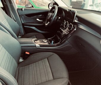 Mercedes-Benz GLC SUV 220 d 4 Matic automat 9stupňový - 10