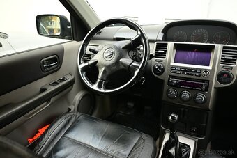 Predám Nissan X-TRAIL 2,5 benzín 4X4 - 10