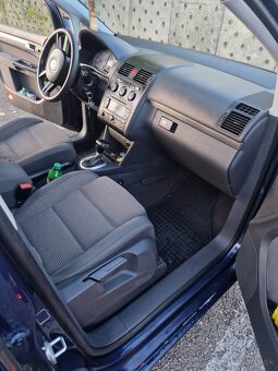 Volksvagen touran 2.0tdi DSG - 10