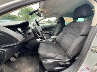 Citroen C5 Tourer 2.0HDI diesel, 120kW, MT/6, rok:05.2011. - 10