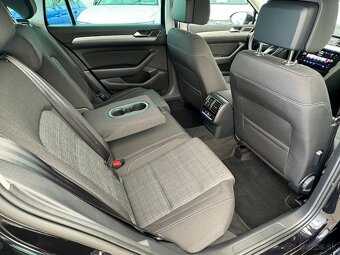 Volkswagen Passat Variant 2.0 TDI EVO Business DSG - 10