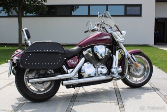 Honda VTX 1800 - 10