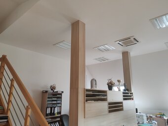 Exkluzívne u nás rodinná vila obec Prietrž - 10