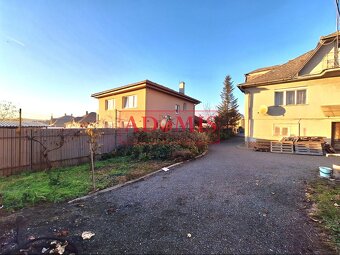 ADOMIS - predáme rodinný dom 2.podlažný 250m2, pozemok 800m2 - 10