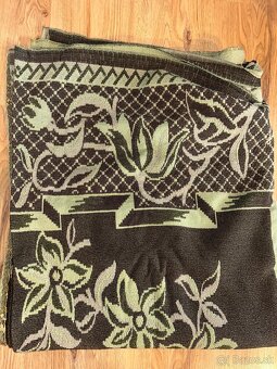 Starý prehoz na posteĺ - 10