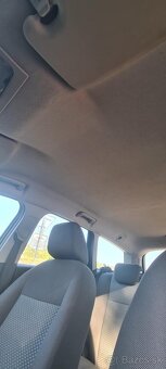 Ford Focus 1.8 - 10