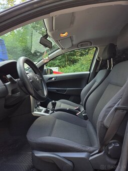 Opel Astra 1.6 - 10