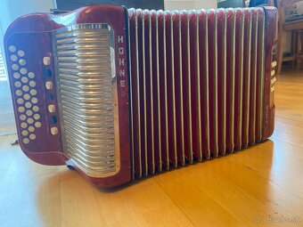 Heligonka Hohner Ouverture IV CF + Kufor (4hlasná) - 10