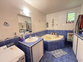 Exkluzívne iba v APEX reality 5i. RD v Horných Otrokovciach - 10