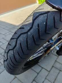 Triumph Bonneville Bobber - 10