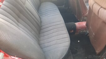 Mercedes w123 , piano - 10