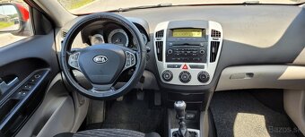 Kia Ceed 1.6 92kw 2009, červená metalíza - 10
