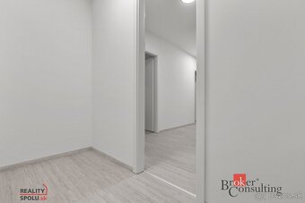 Príjemné rodinné bývanie v srdci Jégeho Aleje s parkovaním / - 10