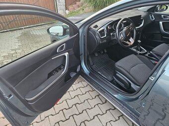 KIA XCEED 1,5 turbo benzin SILVER 3/2024 v záruke - 10
