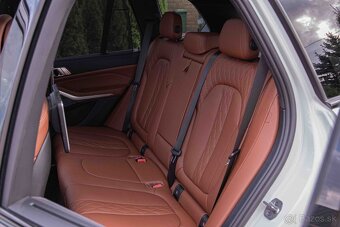 BMW X5 xDrive45e M Sport / ODPOČET DPH - 10