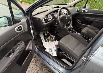 Peugeot 307 1,6 HDi Nová STK , 7 míst nafta manuál 80 kw - 10