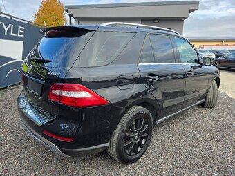 Mercedes-Benz ML - 10