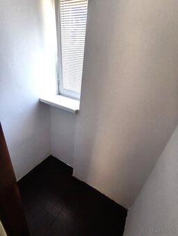 Predám slnečný, teplý, 2 izbový byt - 10